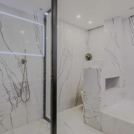 Apartment Elegant- 4br 8p- Place Des Vosges Paris